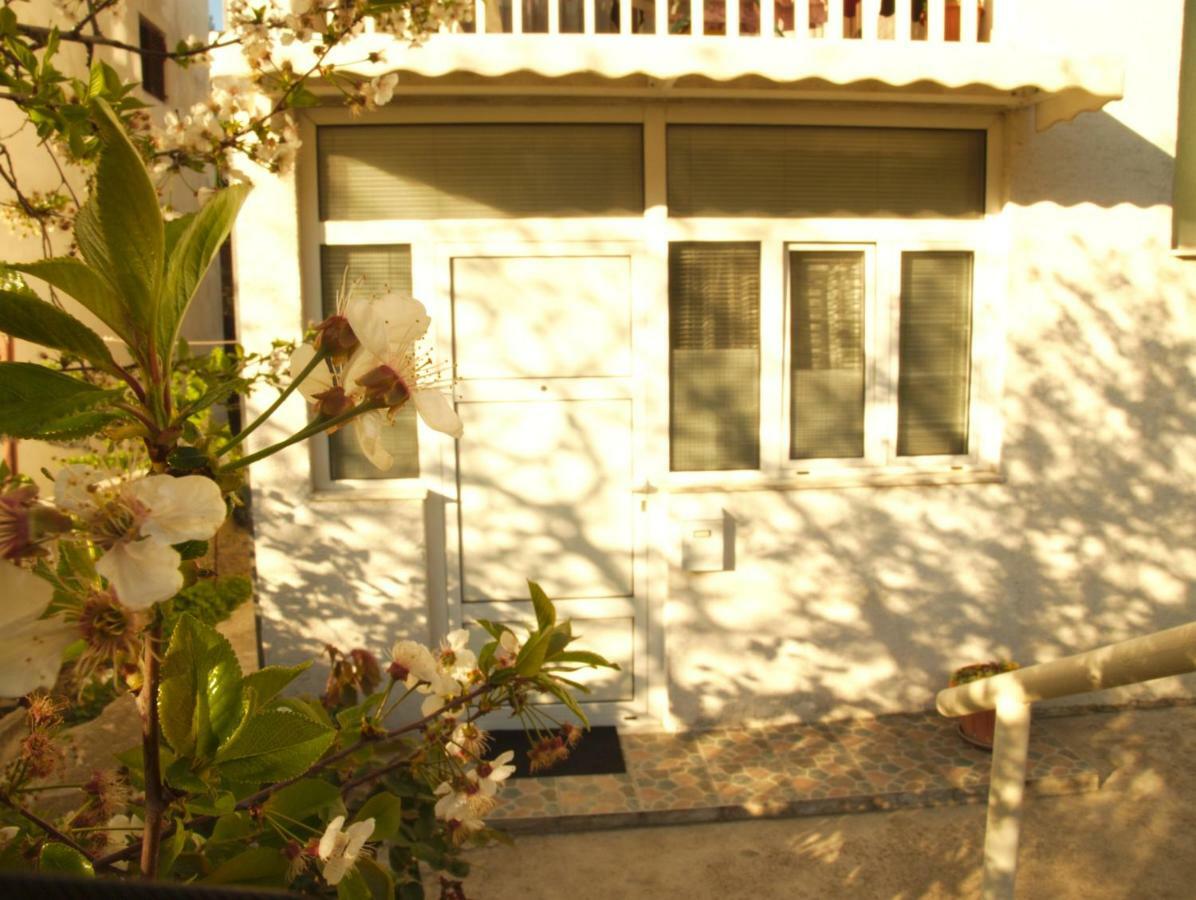 Apartment Fjaka Сплит Екстериор снимка